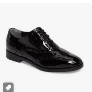 Vionic Hadley Wingtip Patent Leather Oxford shoes size 6